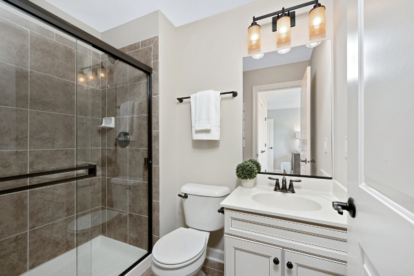 Choosing the Best Glass Cleaner for Shower: 5 Important Things to Remember Now