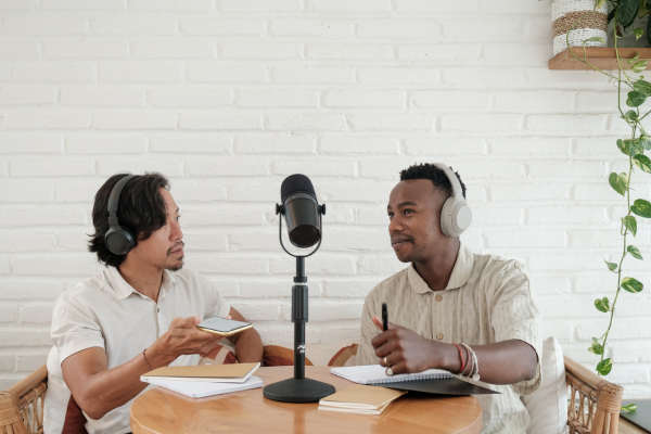 5 Top Podcasts for Men: Have a Listen to Them Now!