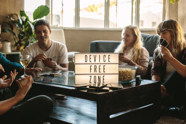 5 Reasons to Practice Digital Detox & Mindfulness for Optimal Time Management