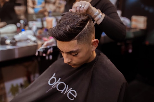 Mid Fade Haircut: 2023's Hottest Style | Tips & Inspiring Ideas 2