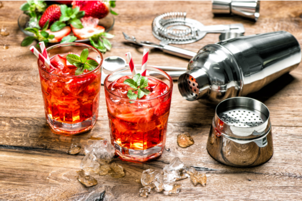 Reasons to Own a Cocktail Shaker 