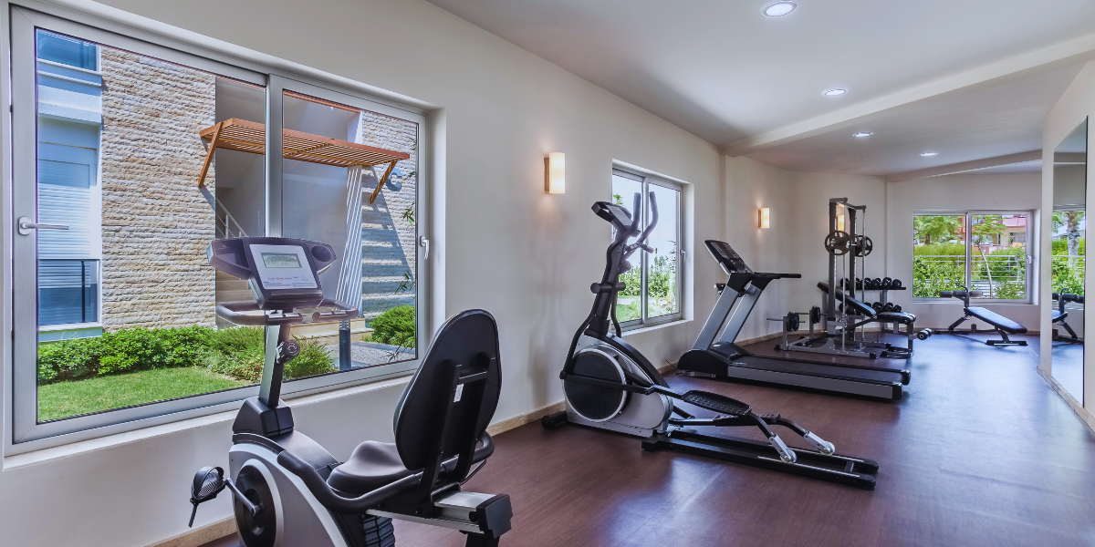 How to Stay Fit While Traveling: The Road Warrior’s Workout Guide