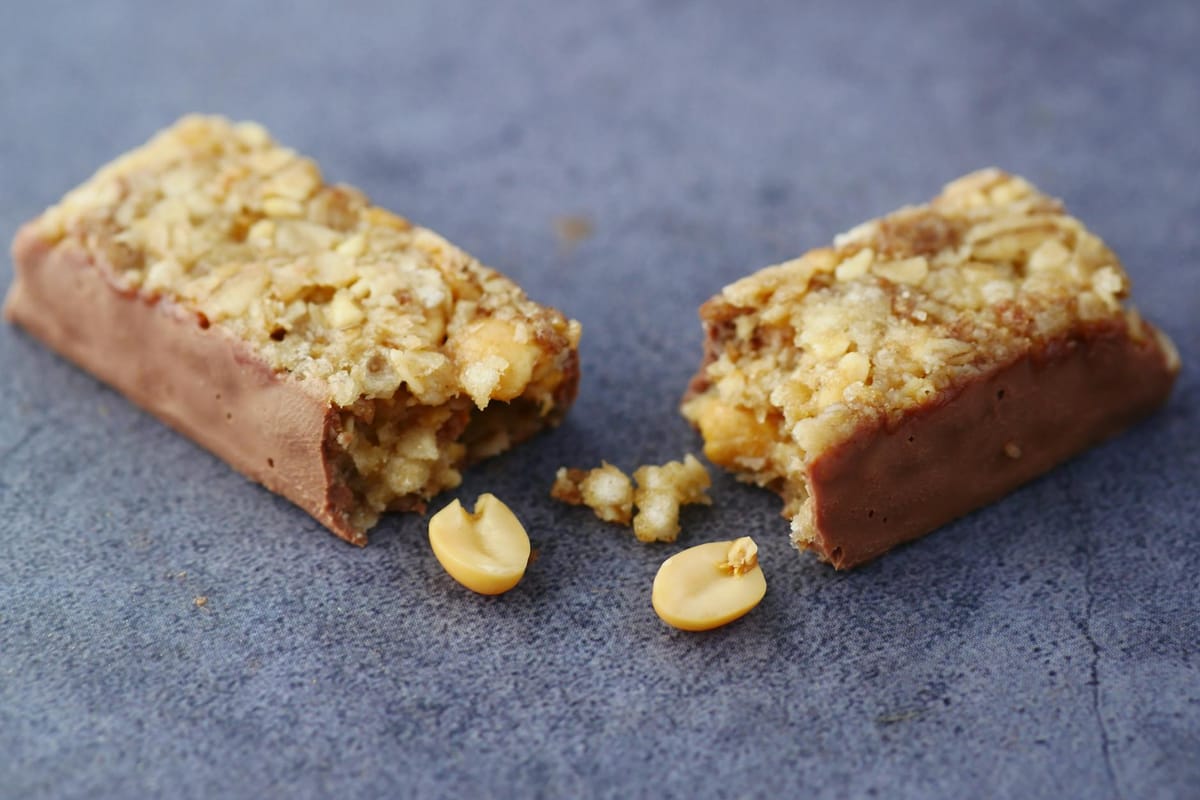 High Protein Snacks for Busy Men That Actually Work