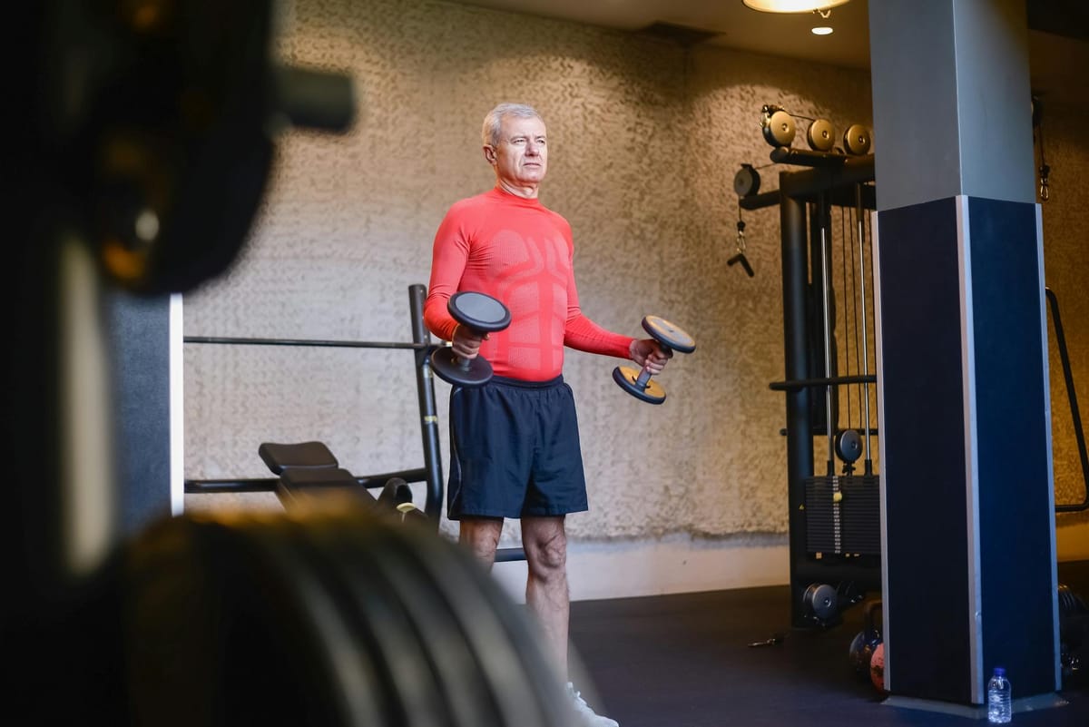 Trap Bar Deadlift Benefits Over 40: Safer Strength